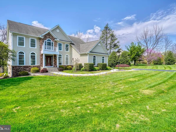 4 Three Sisters Ct, Baldwin, MD 21013