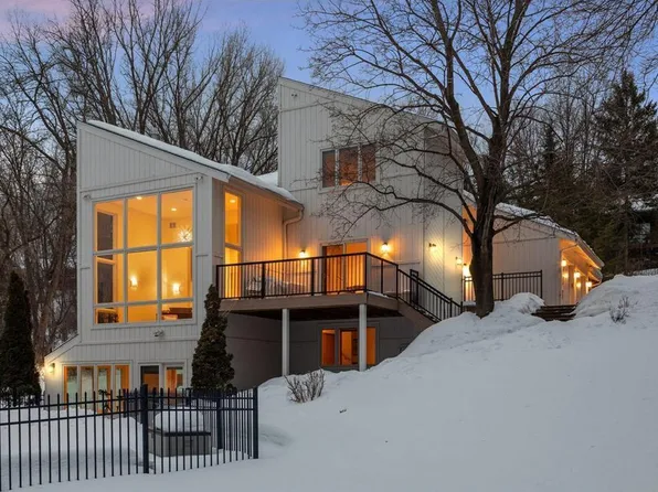 2457 Dianna Ln, Little Canada, MN 55117