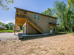 8271 Elm Ln, Rogers, AR 72756