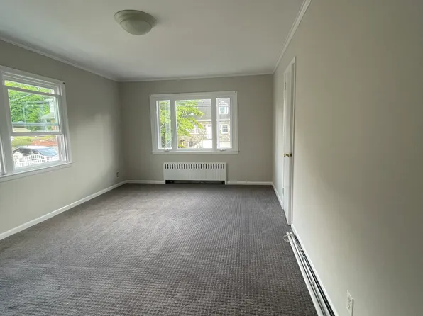 (undisclosed Address), Harrison, NY 10528