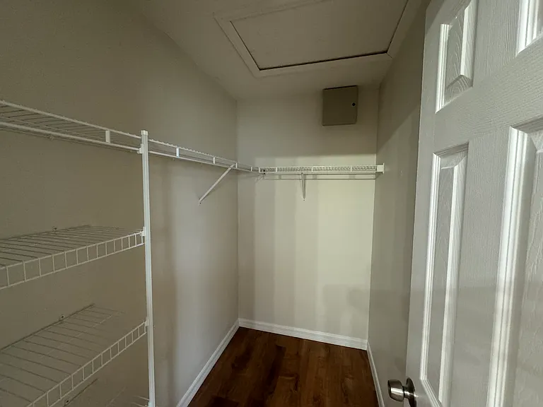 4760 Summerfield Cir — Photo 2