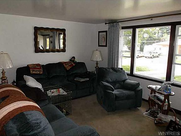 4th image of 461 Lakeview Ave