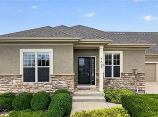 2250 Lake Pointe Dr #702, Lawrence, KS 66047