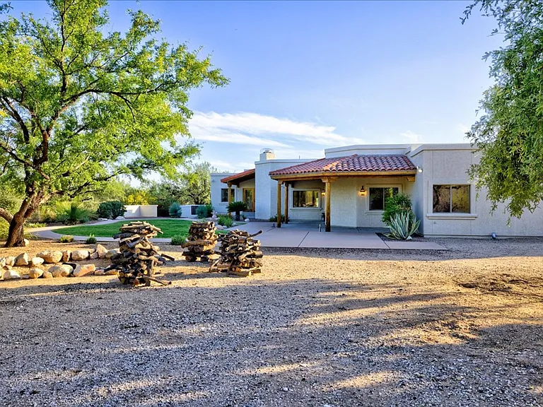 4750 N Bonanza Ave — Photo 49