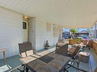 609 Boeing Cir, Mesa, AZ 85206