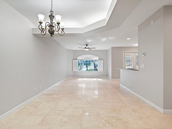 5th image of 6217 Vista Verde Dr W