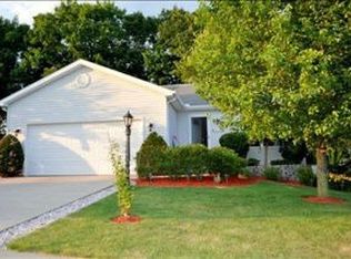 510 Shamrock Ln, Valparaiso, IN 46385