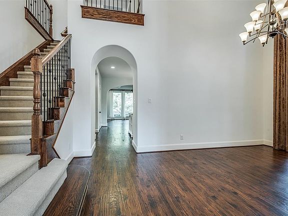 5th image of 626 Brookstone Dr