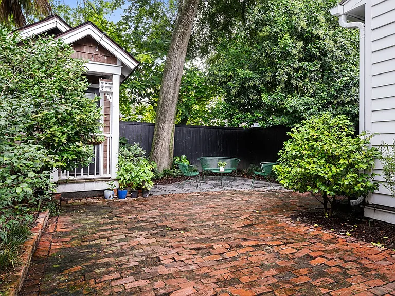559 Rutledge Ave — Photo 5