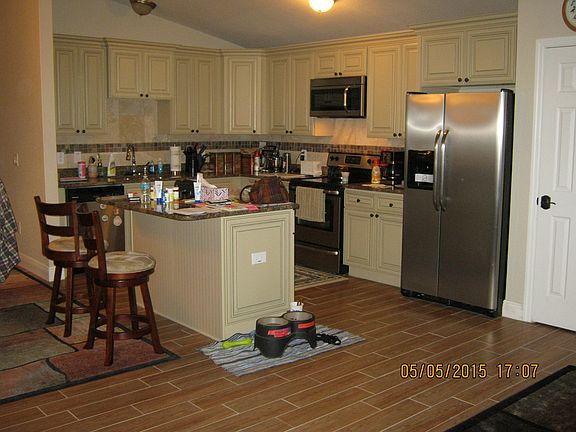 3rd image of 8500 SE 158th Pl