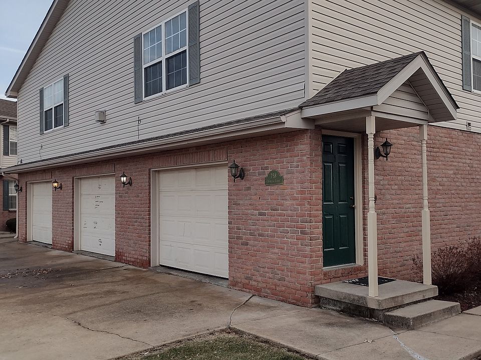 1st image of 758 Hampton Ct APT 1
