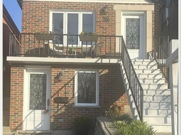 38 Donald Ave, Toronto, ON M6M 1K1
