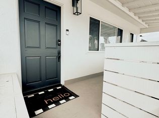 118 S Acacia Ave #C, Solana Beach, CA 92075
