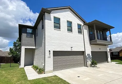 6330 Oakbend Cir Photo 1