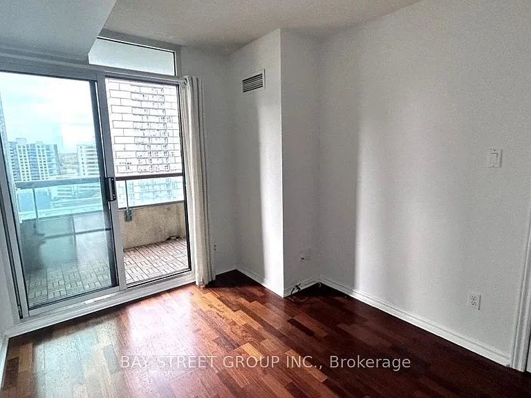 238 Doris Ave #2002 — Photo 14