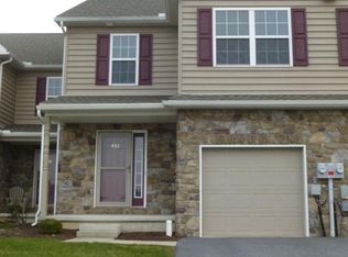 402 Mount Olive Ln, Ephrata, PA 17522