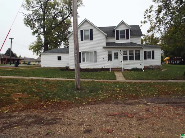 359 3rd Ave, Ashton, IA 51232