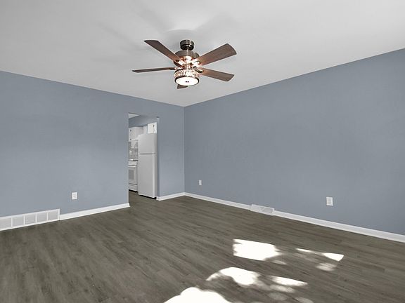 5th image of 1780 Ormond Ave