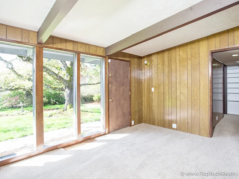 675 NW 123rd Ave — Photo 10