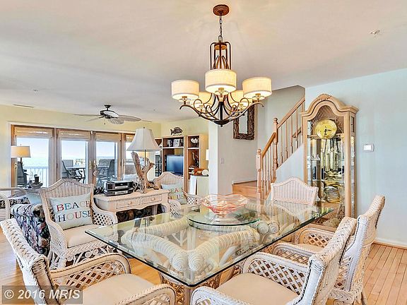 Upscale Updates with Lustrous Hardwood Floors