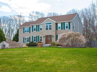 12 Liberty Hill Dr, Blackstone, MA 01504