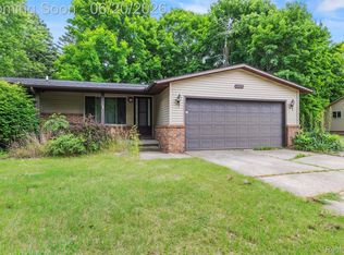 309 Windy Blf, Flushing, MI 48433