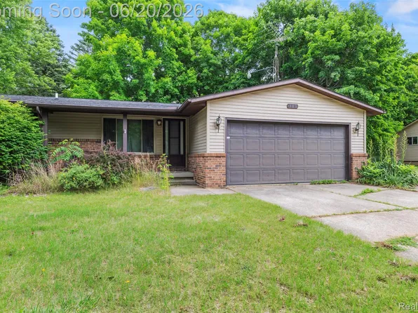 309 Windy Blf, Flushing, MI 48433