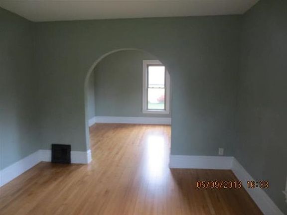 3rd image of 2224 Douglas St