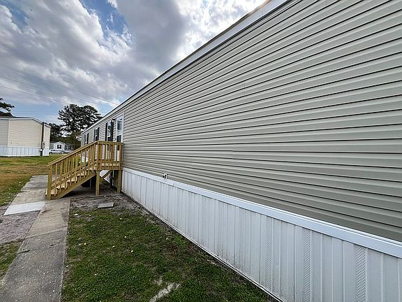 4th image of 435 Frances St