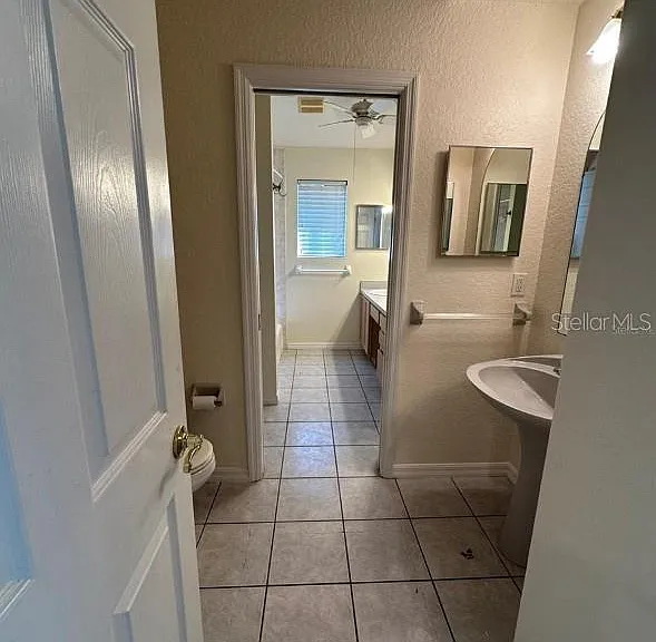 1404 E Crystal Lake Ave — Photo 3