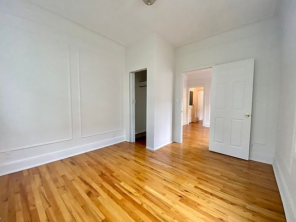 2nd image of 21-28 23rd St #2F