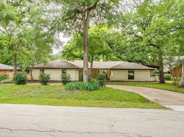 2317 Vega St, Grand Prairie, TX 75050
