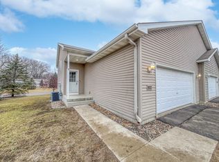832 Ravoux Cir, Chaska, MN 55318