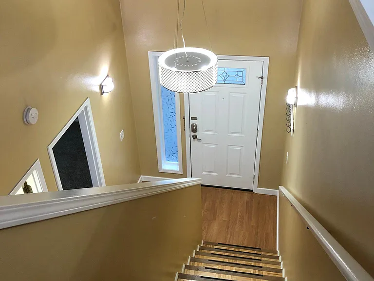 7203 NE 14th Ct — Photo 10