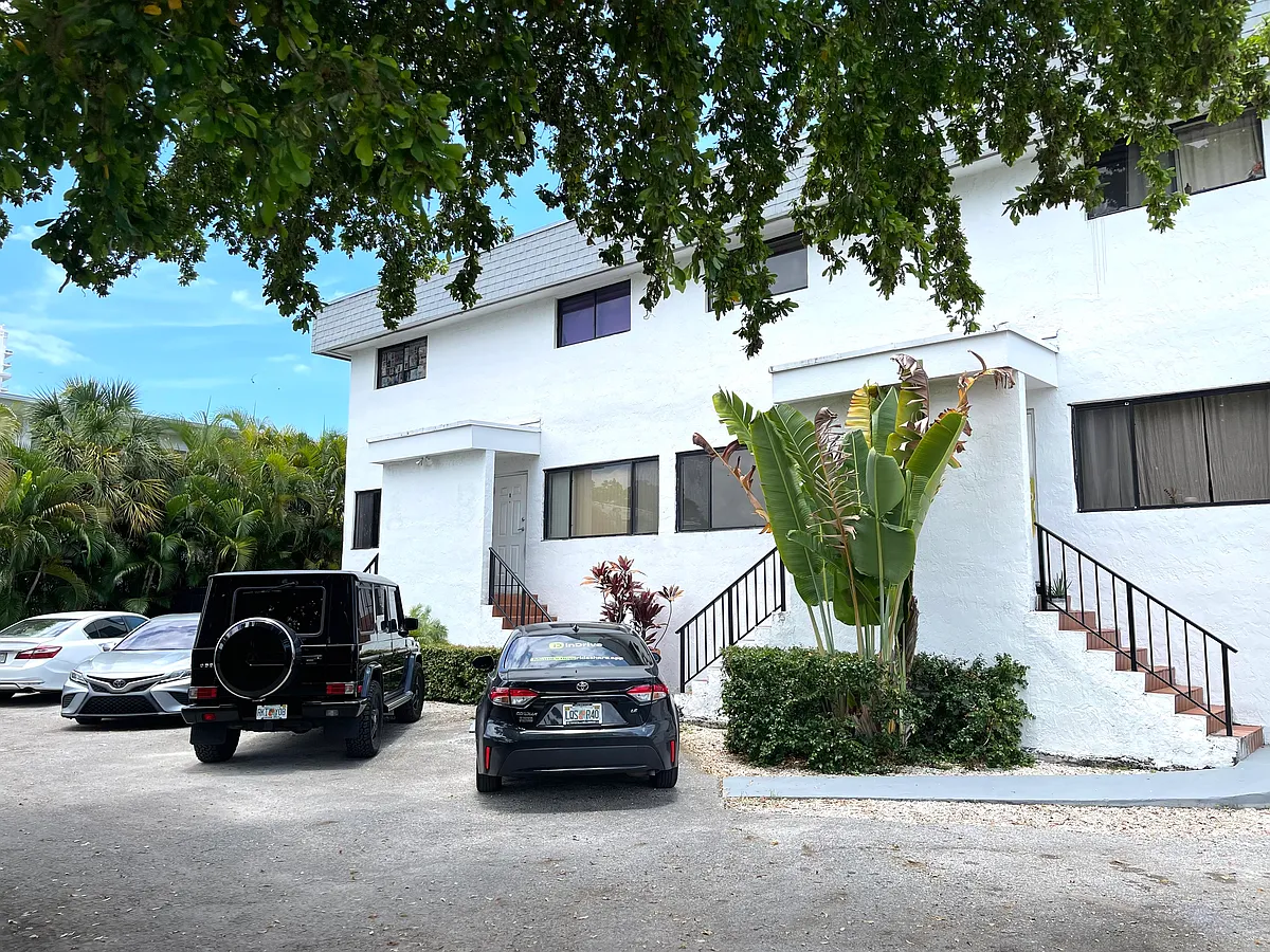 Building Photo - 7721 Dunham Blvd #D