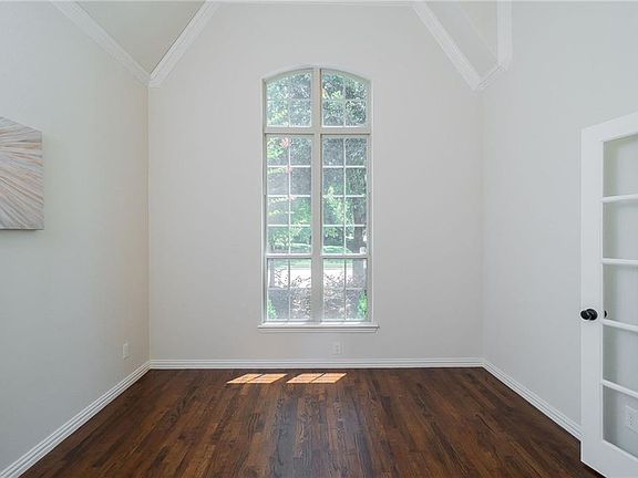 4th image of 1238 Philip Dr