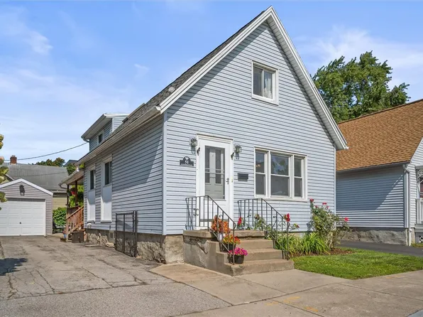 51 Bloomfield Pl, Rochester, NY 14620