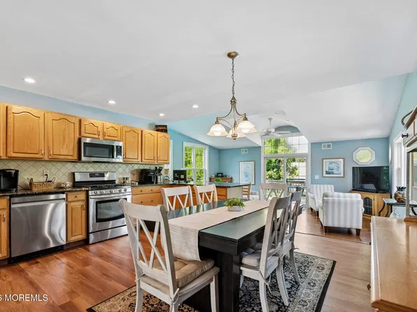 1060 Old Freehold Road, Toms River, NJ 08753