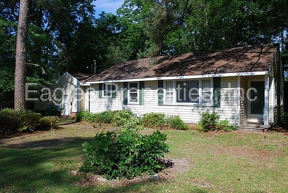 1st image of 605 S Oleander Ave