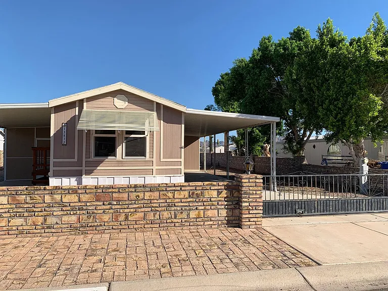 13872 E 47th Dr — Photo 16