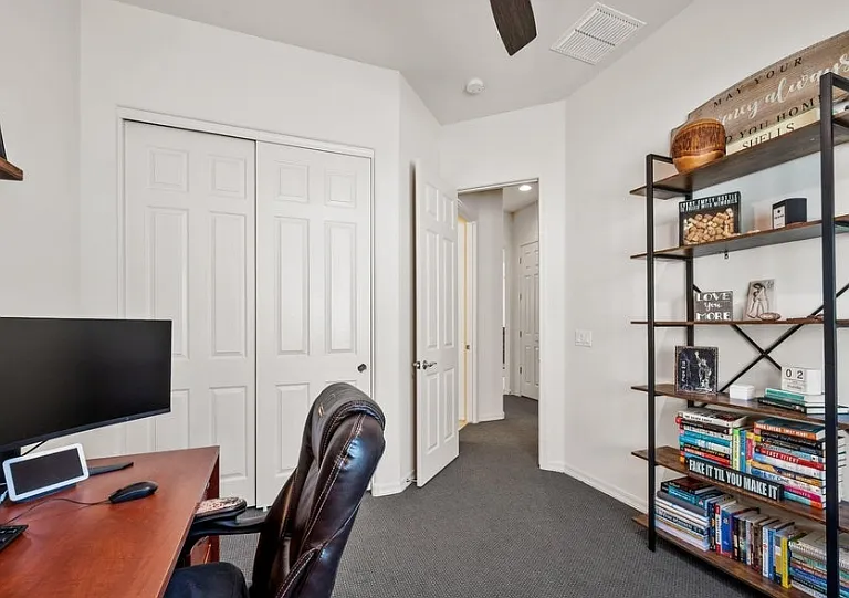 719 E Danum Valley Dr — Photo 21