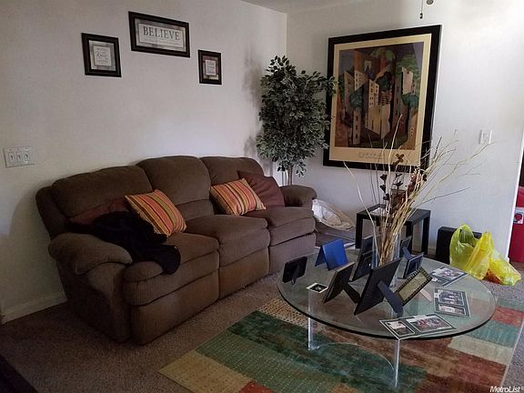 3rd image of 5920 Seyferth Way