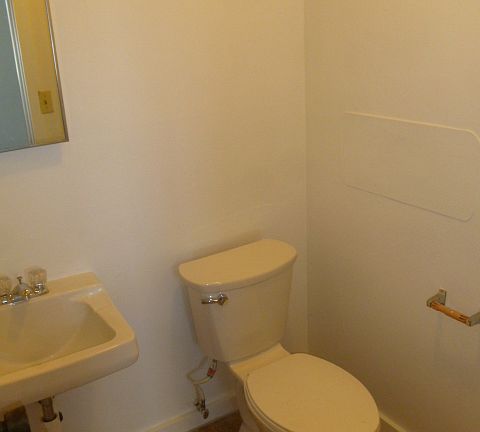 5th image of 1841 Loke St #A54a9f13d