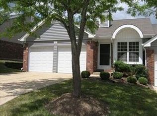 151 Kehrs Mill Bend Dr, Ballwin, MO 63011