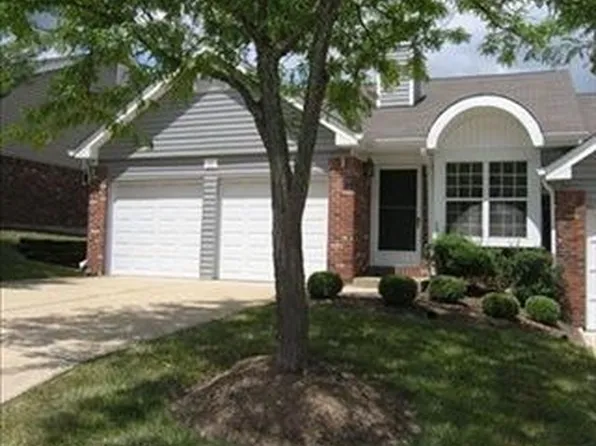 151 Kehrs Mill Bend Dr, Ballwin, MO 63011