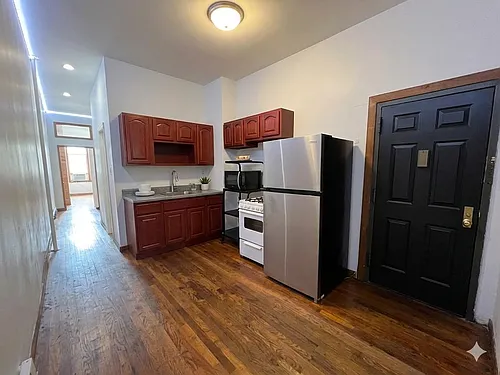 308 Ellery St #2R Photo 1 308 Ellery St #2R Photo 1