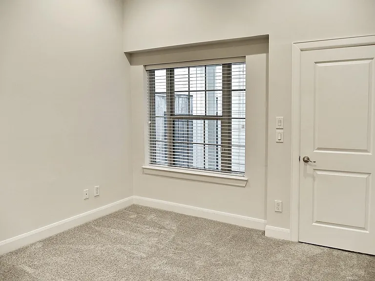 2211 Chenevert St #A — Photo 27