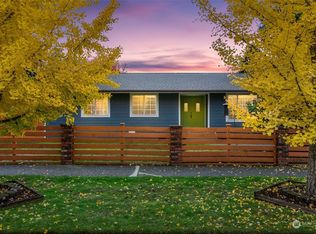 9002 34th Ave SW, Seattle, WA 98126