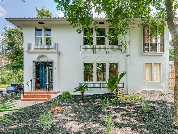 3rd image of 303 S BRAHAN BLVD