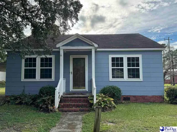 725 N Park St, Mullins, SC 29574